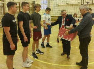 Mistrzostwa szkoły w piłce siatkowej.